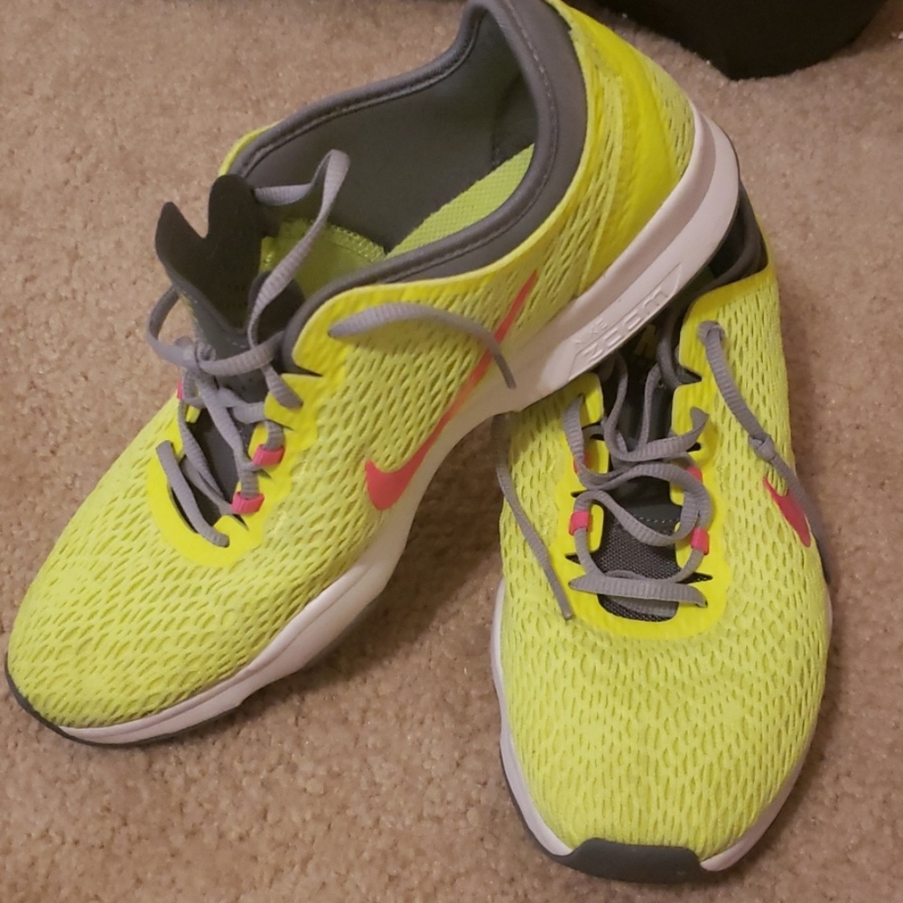 OFFERS? Nike Zoom Fit